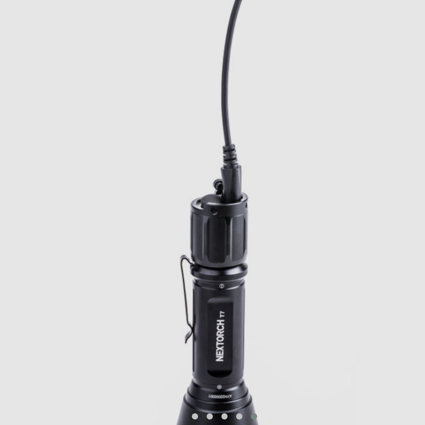 Nextorch Jagdlampe T7 mit 510 Metern Leuchtweite und jagdlichem Zubehör im Set