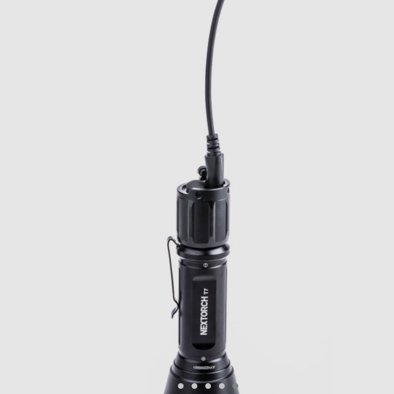 Nextorch Jagdlampe T7 mit 510 Metern Leuchtweite und jagdlichem Zubehör im Set