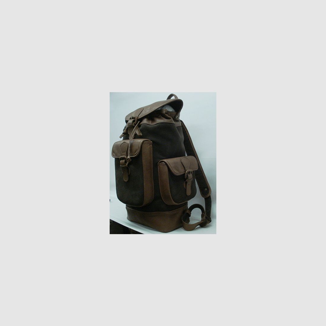 Lederrucksack - 35 Liter, 3 Außentaschen