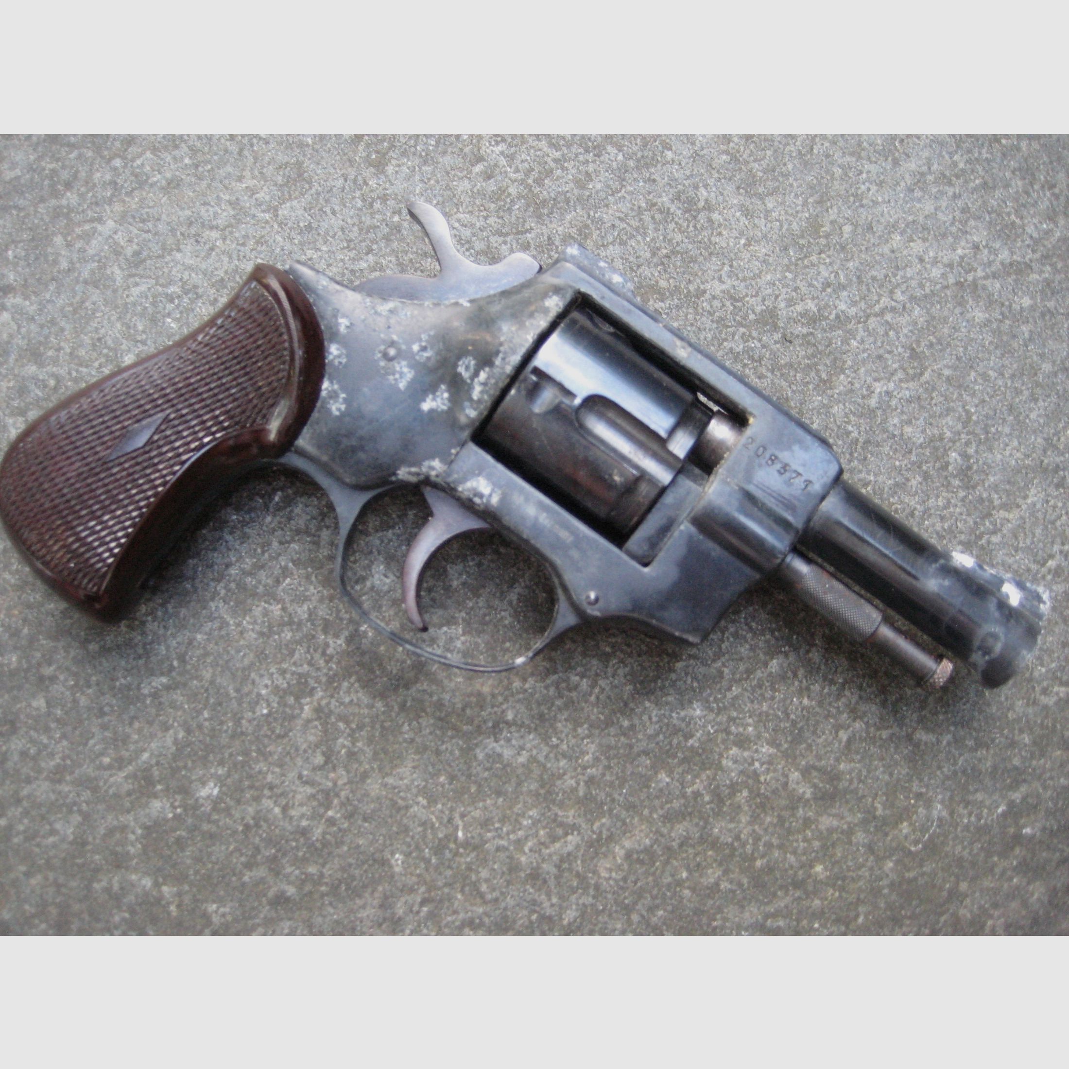 Gasrevolver Arminius, 9mm, Herstellungsnummer 208371