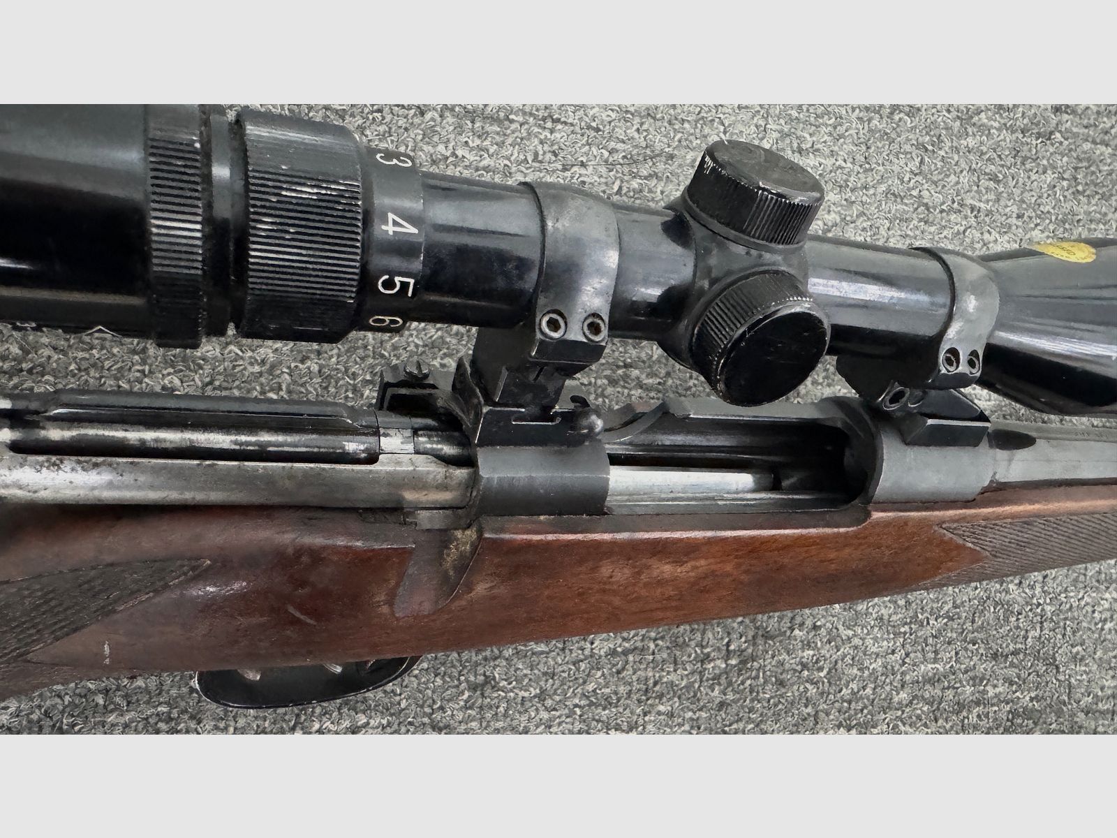 98 w kalibrze 7x64 z lunetą 3-9x40