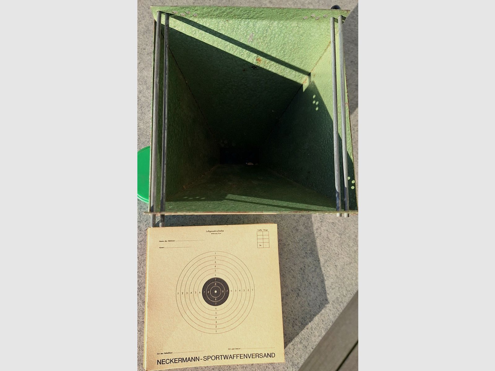 Luftpistole LP 3 EM-GE Kaliber 4,5 mm mit Kugelfang und Zubehör