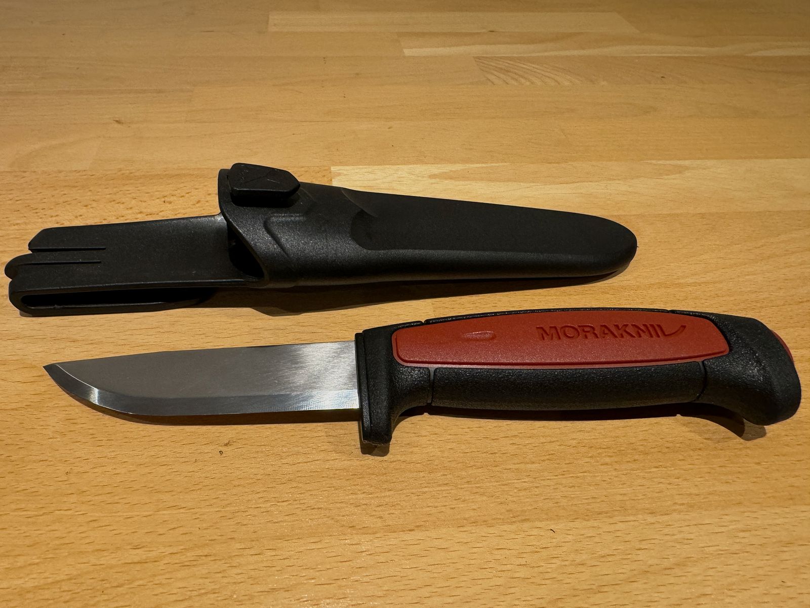Morakniv fish and hunting knife, image 1 of 2