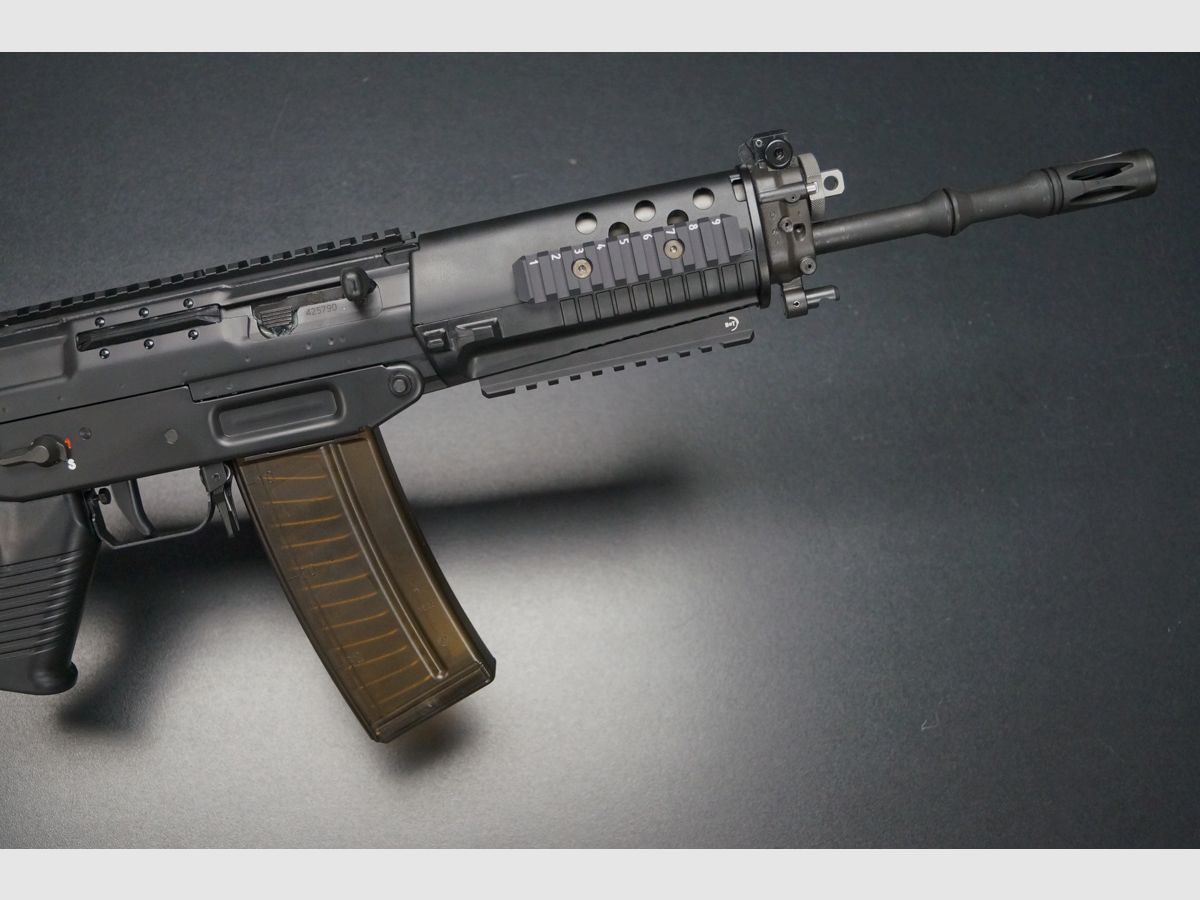 SIG SG553 LB, afbeelding 2 van 6
