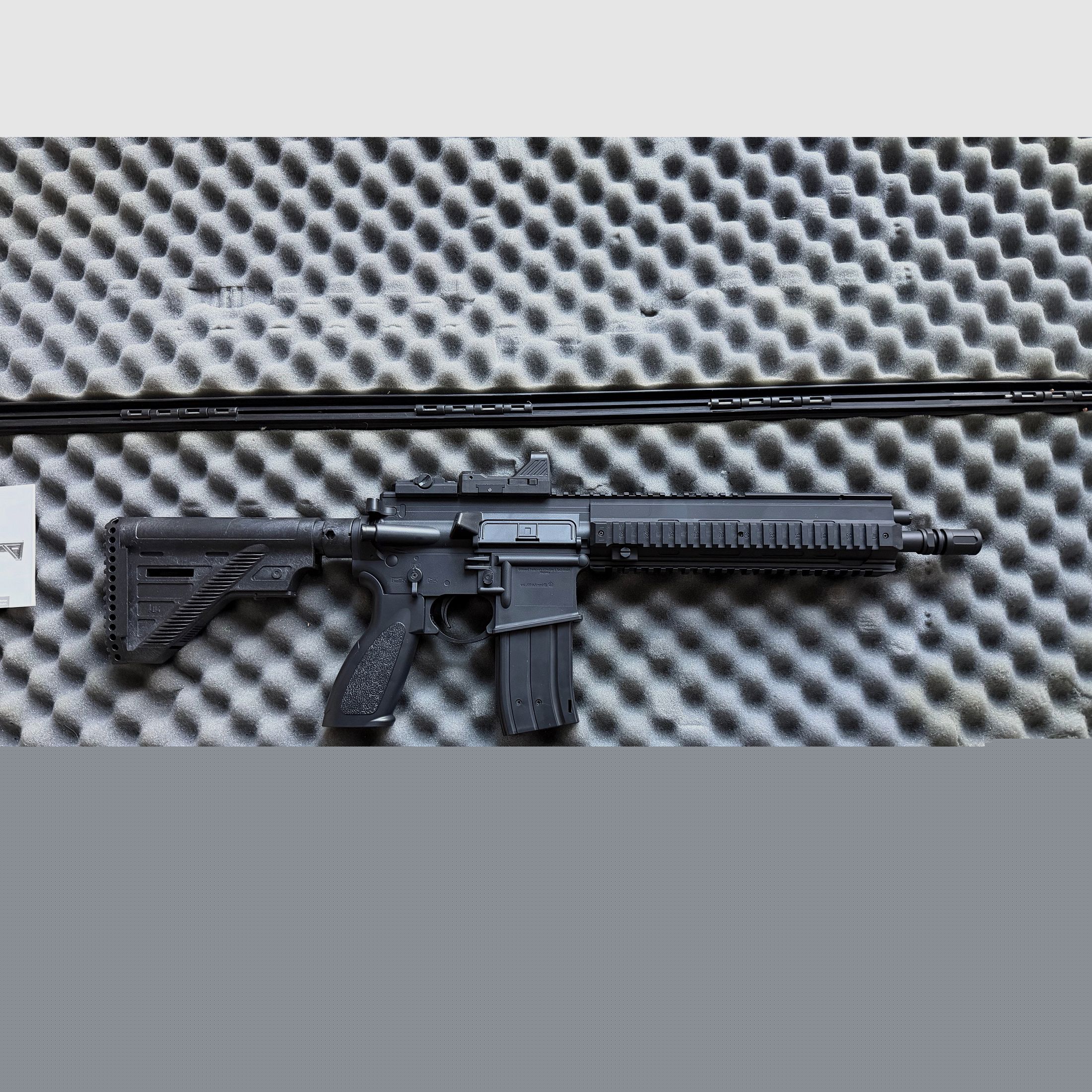 Heckler & Koch HK416 A5 kal. 4,5 mm stalowe BB Co2 | w zestawie z futerałem na broń | Nowy