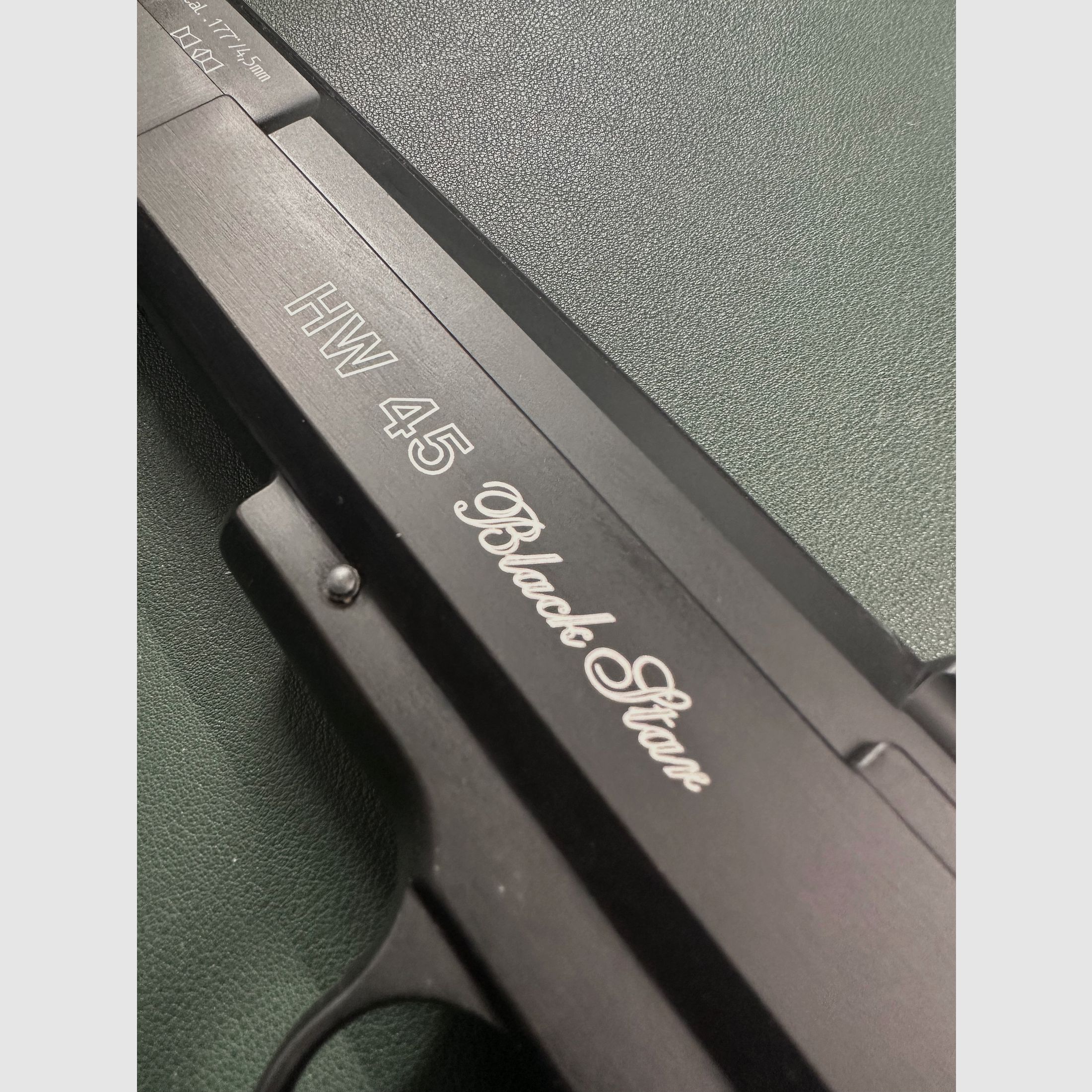 Weihrauch HW45 Black Star 4.5mm Luftpistole mit OVP