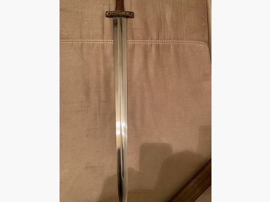 <Text>¡Hermosa espada vikinga, muy bien cuidada!!!!