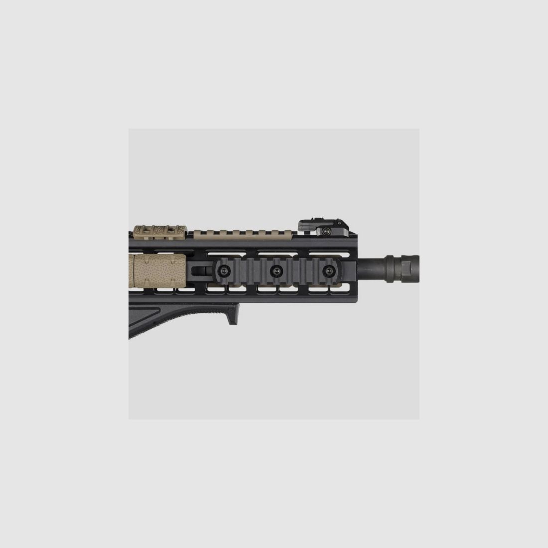 Polymeer rail 9 slots M-LOK, afbeelding 2 van 3