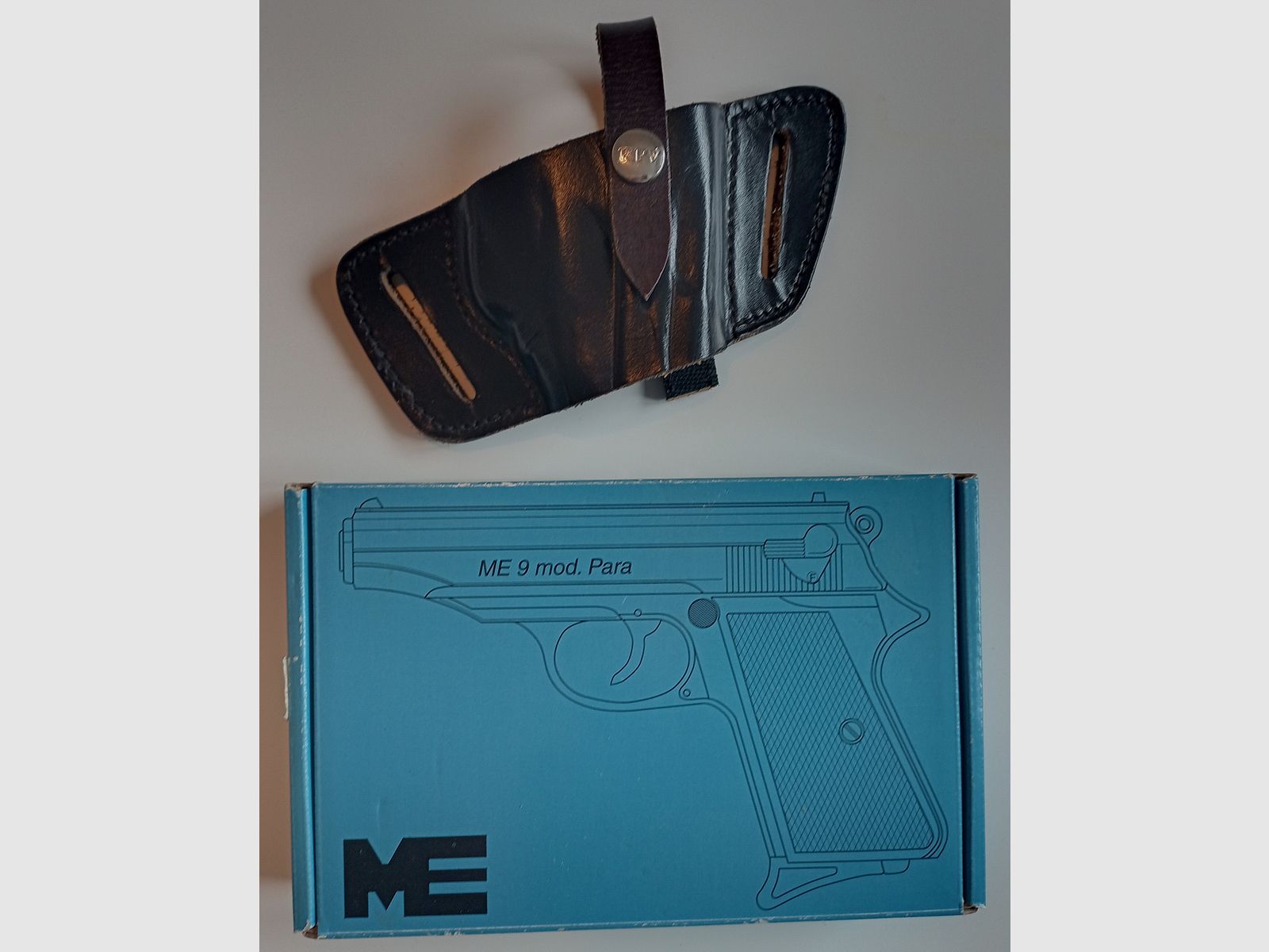 Pistolet d'alarme ME 9 modèle Para