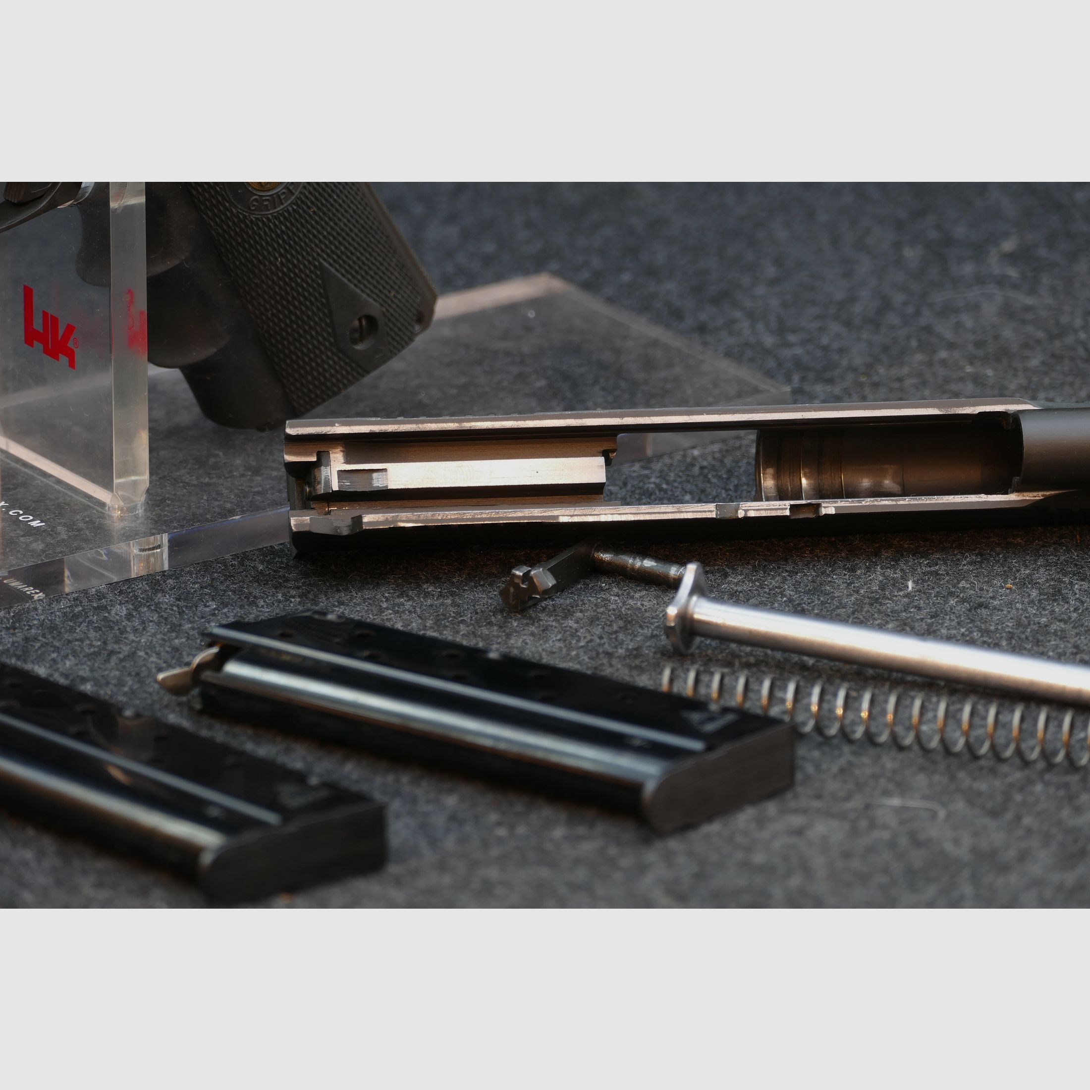 Armscor „Medallion“ 1911 – 9×19, 9mmLuger, 9mmPara – 5" Match barrel – Parkerized (phosphated) – 2× MecGar magazine