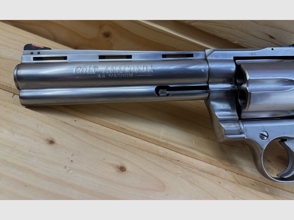 Colt Anaconda .44 Magnum Revolver, Barrel Length: 6" .44RemMag