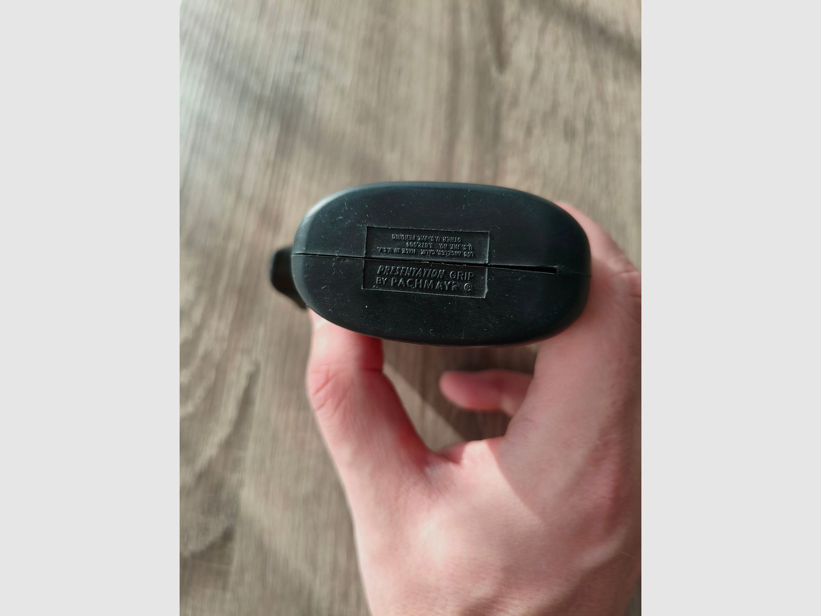 Freedom Arms FA83 Pachmayr Grip