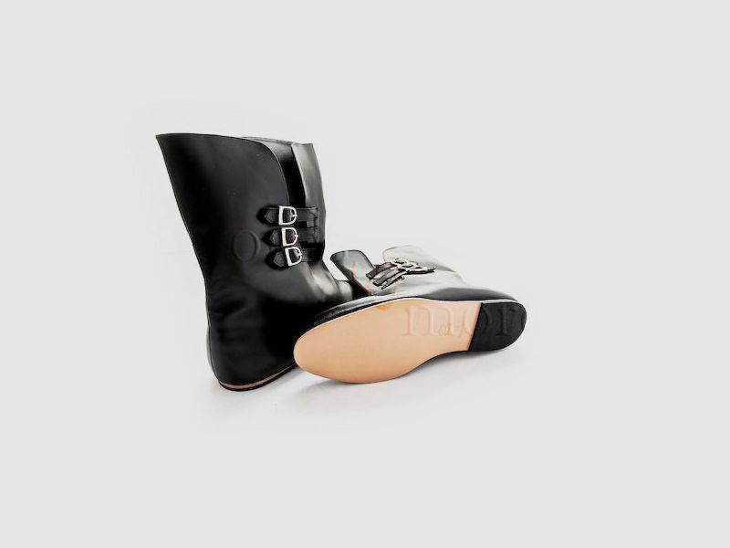 Mittelalterliche Lederstiefel