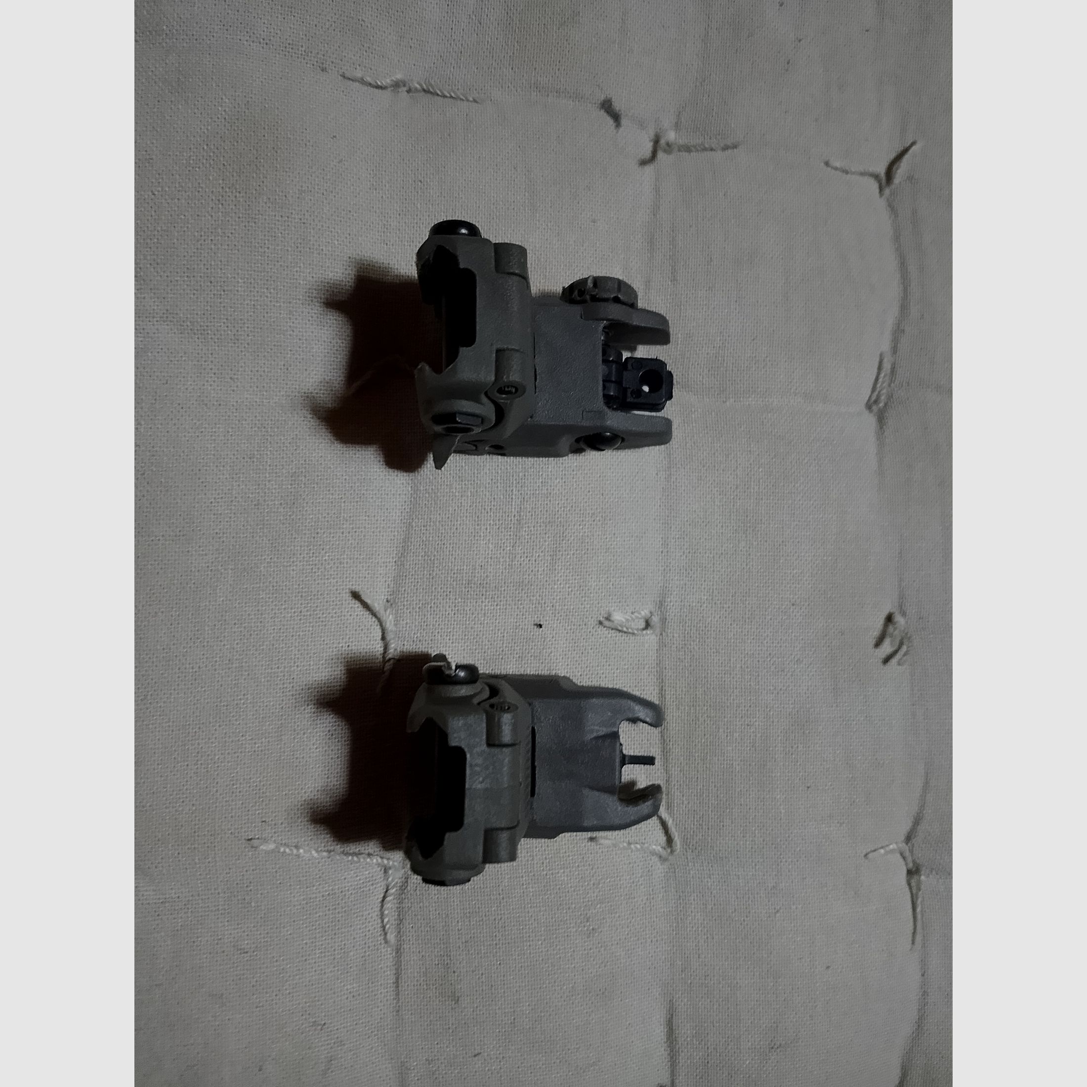 Flip Up Visier Picantinny 21mm Kimme und Korn set Tarn beige Paintball Makierer Airsoft Gewehr Universal