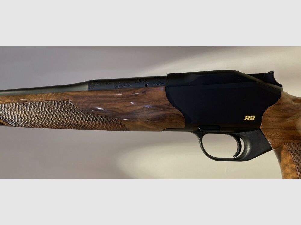 BLASER R8 SUCCESS (HOLZKLASSE 4)