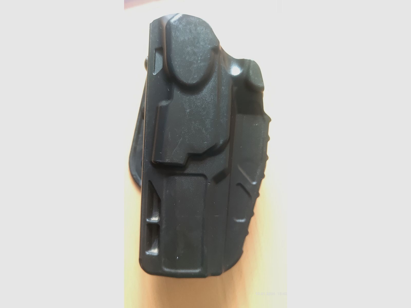 Safariland original holster for Sig Sauer P320/260, also suitable for Glock 17!