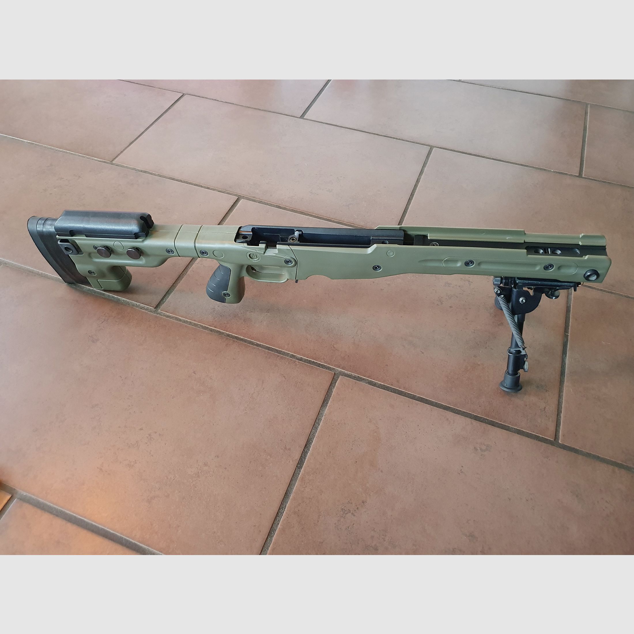 Accuracy International AT AICS Rem. 700 Long Action Chassis