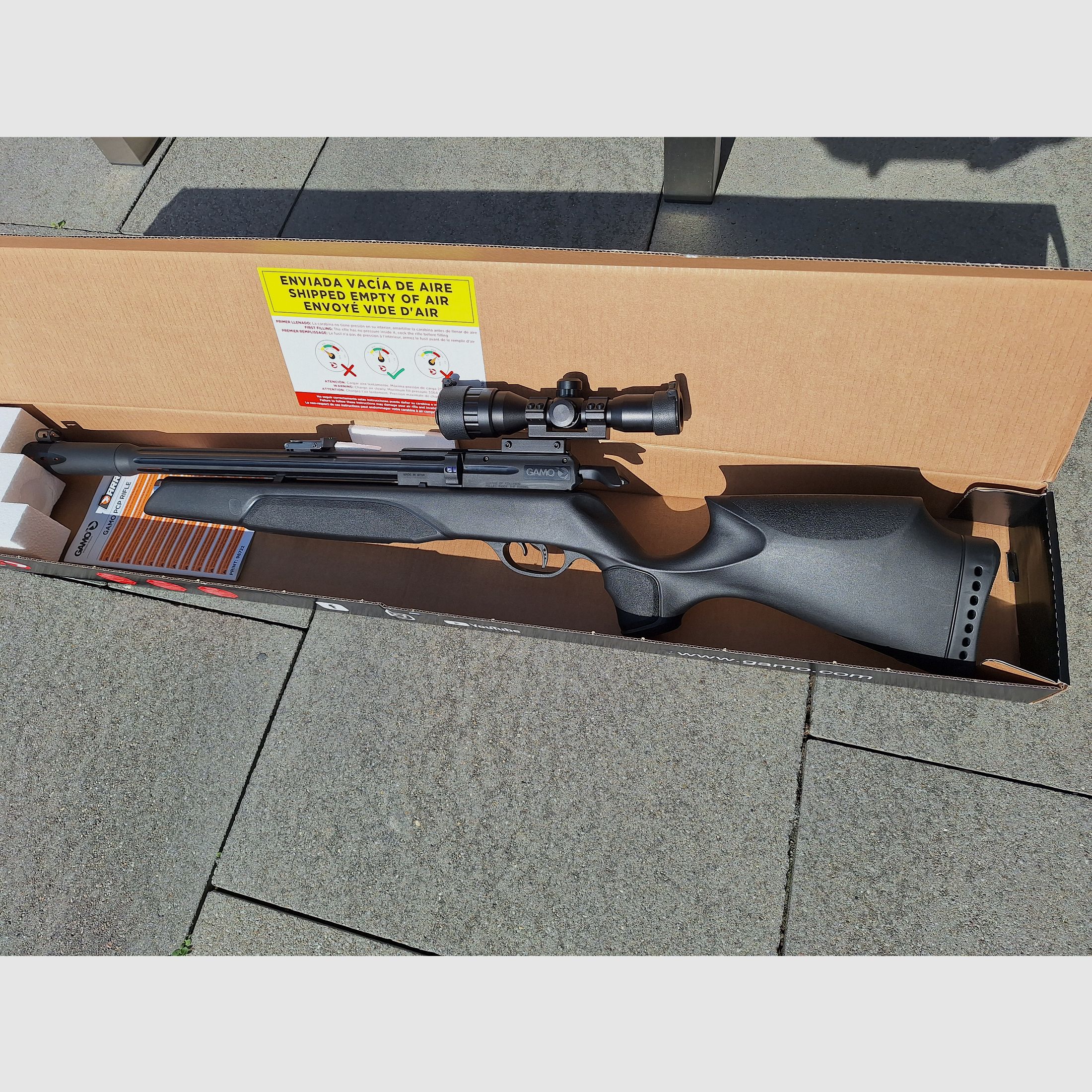 Gamo Arrow PCP karabin pneumatyczny 4,5mm w zestawie z 2x10 magazynkiem