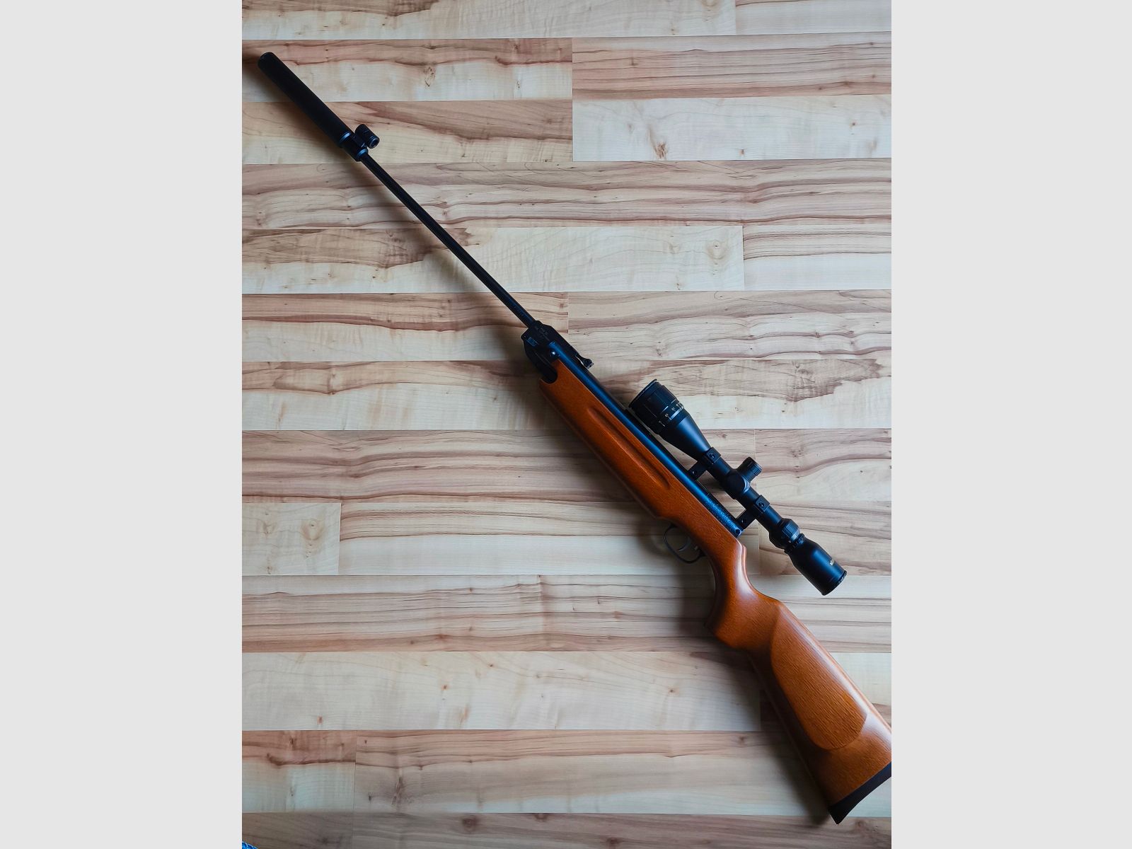 Weihrauch Gewehr HW35 incl. Schalldämpfer Kal. 4,5mm mit ZF 3-9x40