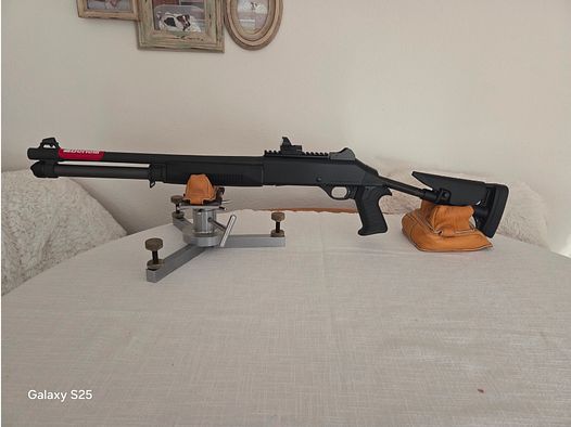 Benelli M4 / Schubschaft inkl. Munition & 4 Witze! 50 Schuss drauf!