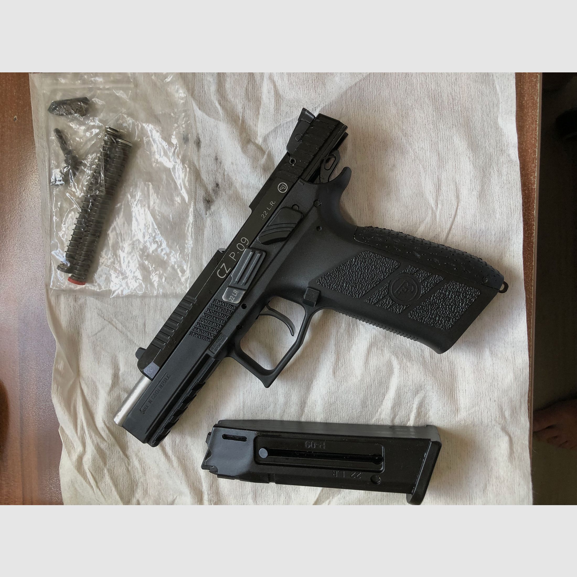 CZ P09 22 lfB inklusive 2 Magazine