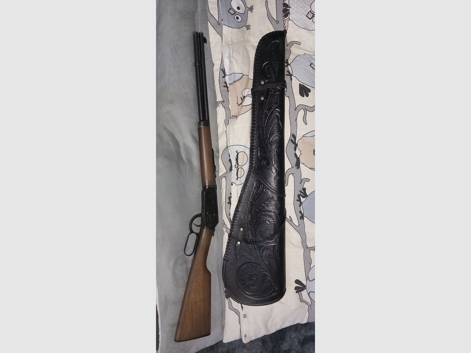 Winchester Cowboy Rifle 6mm CO2 BB Luftgewehr mit Gewehrhülle und Waffenschrank