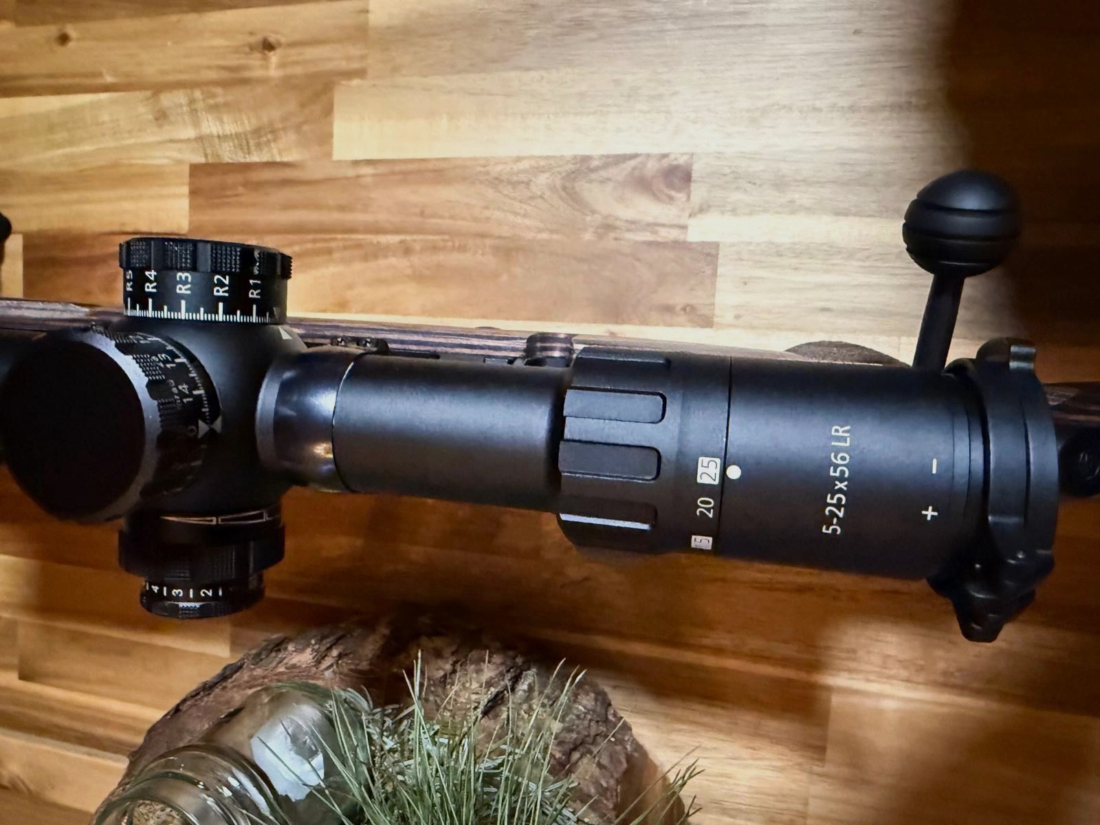 CZ 600+ Reihe und Minox Long Range 5-25x56