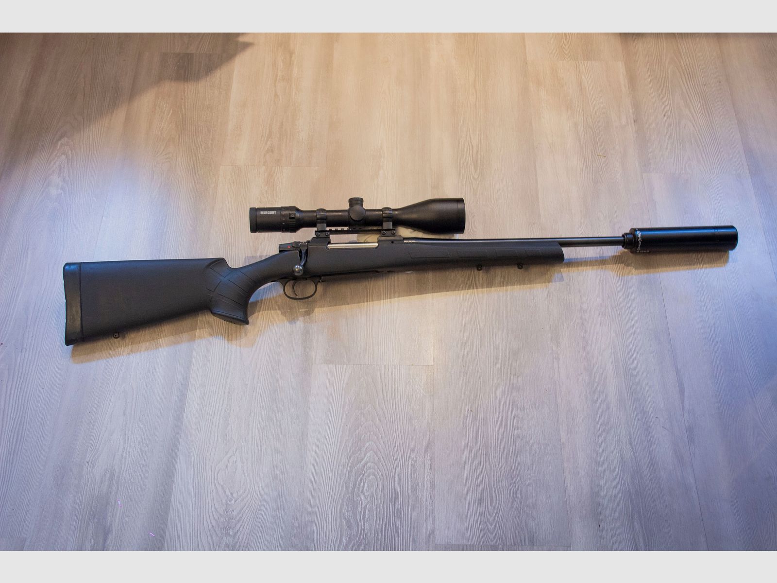 CZ 557 Kal. .30-06 z lunetą Mercury 3–12x56