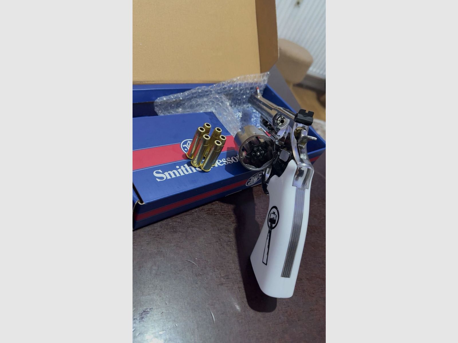 Smith & Wesson 629 Vertrouw me 6" NKL-WHT CO2 Revolver 4,5mm