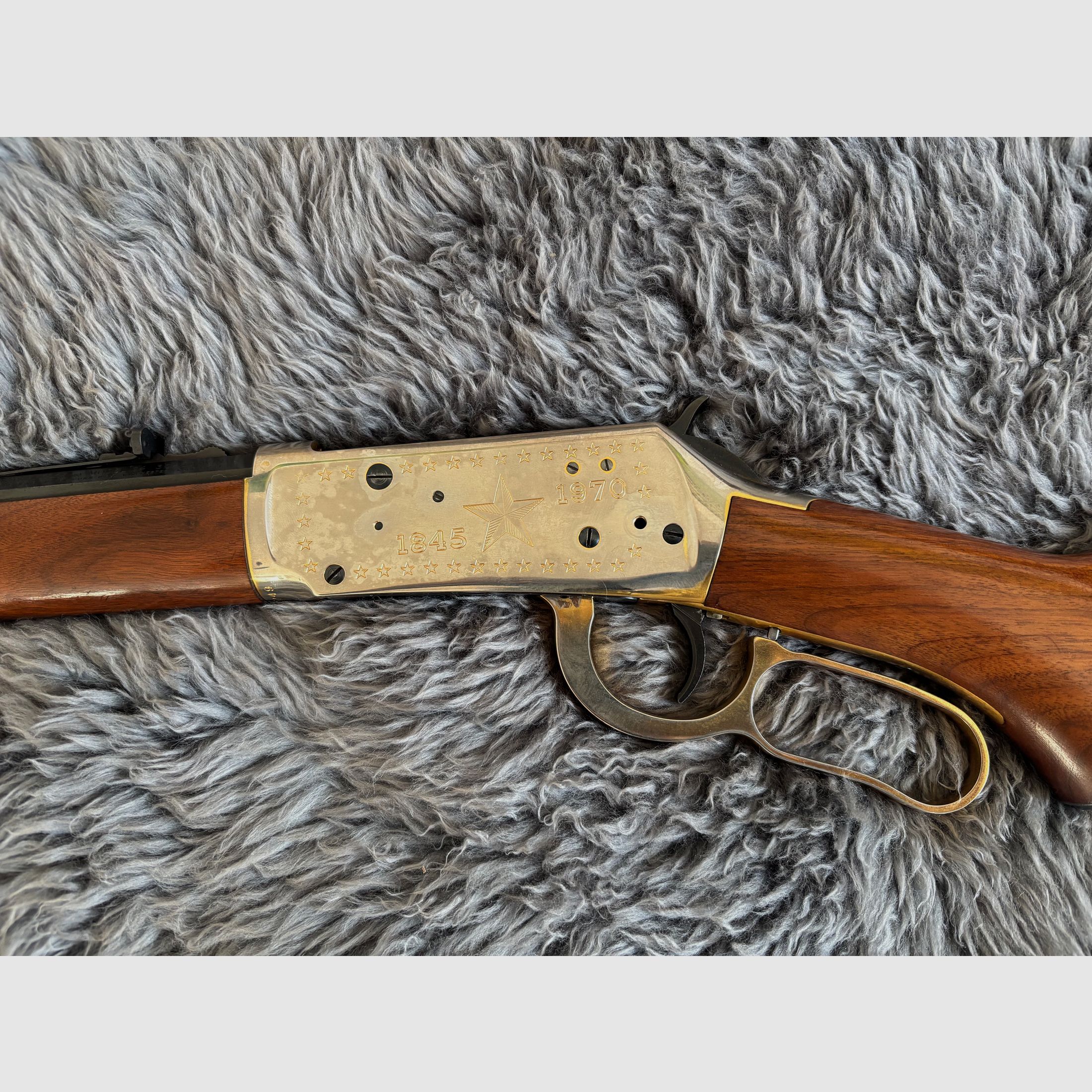 Winchester lever-action repeater 30-30 Lone Star