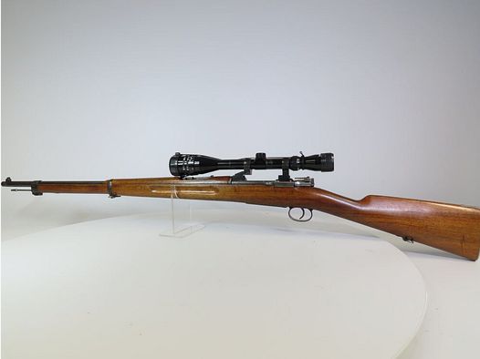 Carl Gustafs M96 Mauser svedese incluso ottica