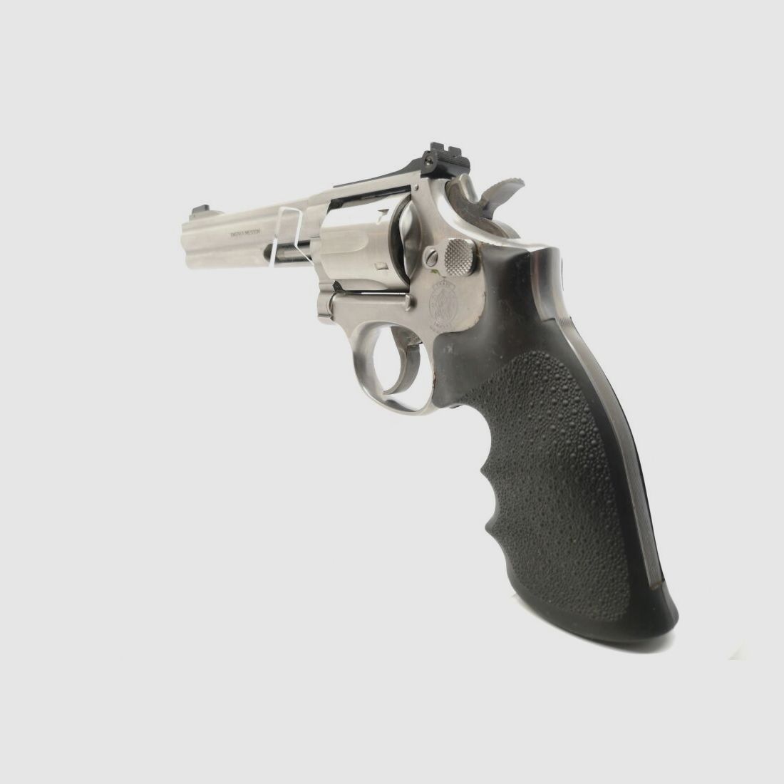 Smith & Wesson	 617-1