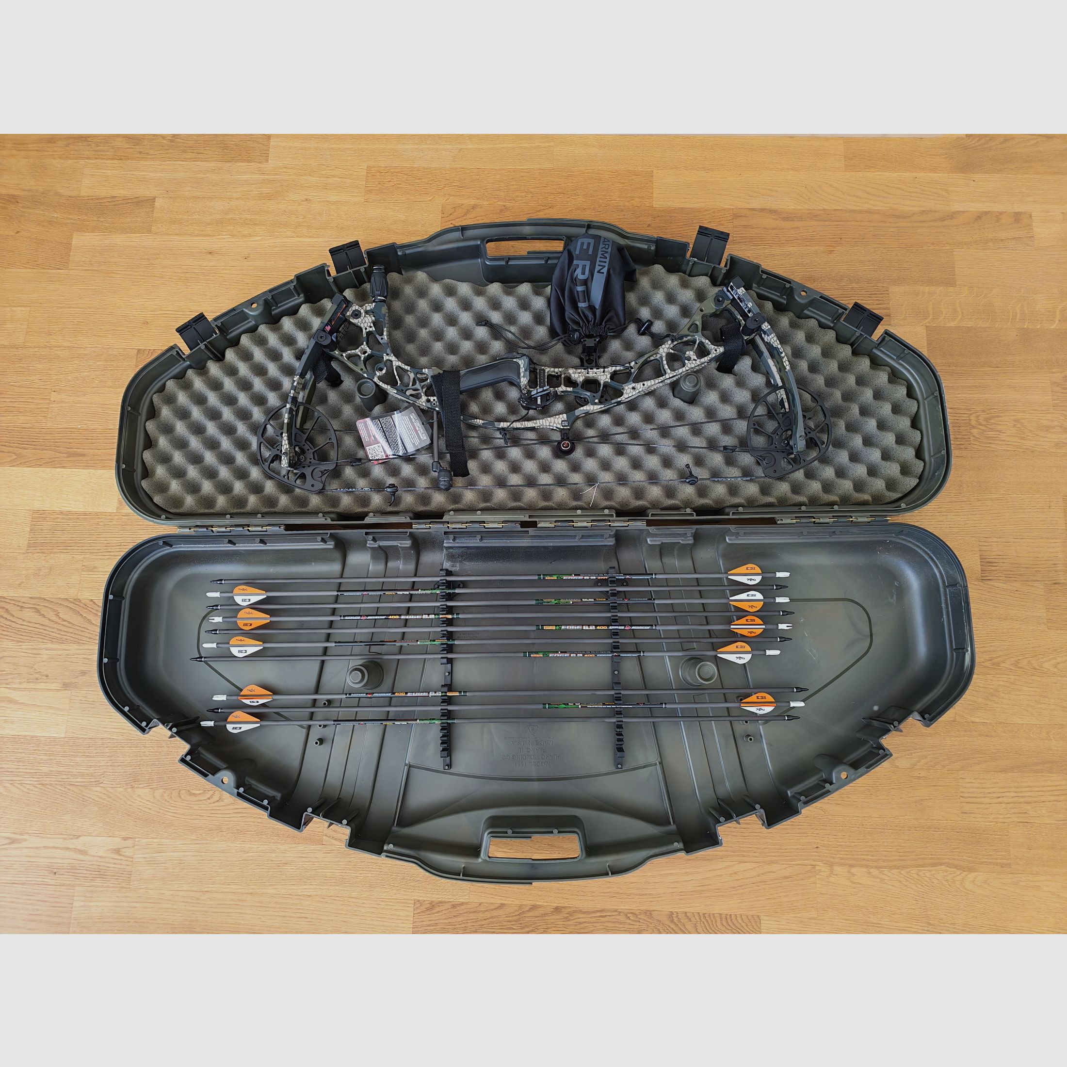 Hoyt Alpha AX-2 29 + Garmin Xero A1i + QAD Ultra Rest MX2 Set NUOVO