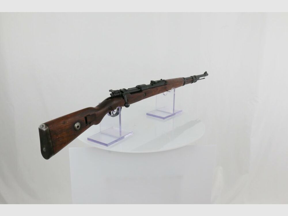 Weapons Factory Brno K98 Code dot 1943