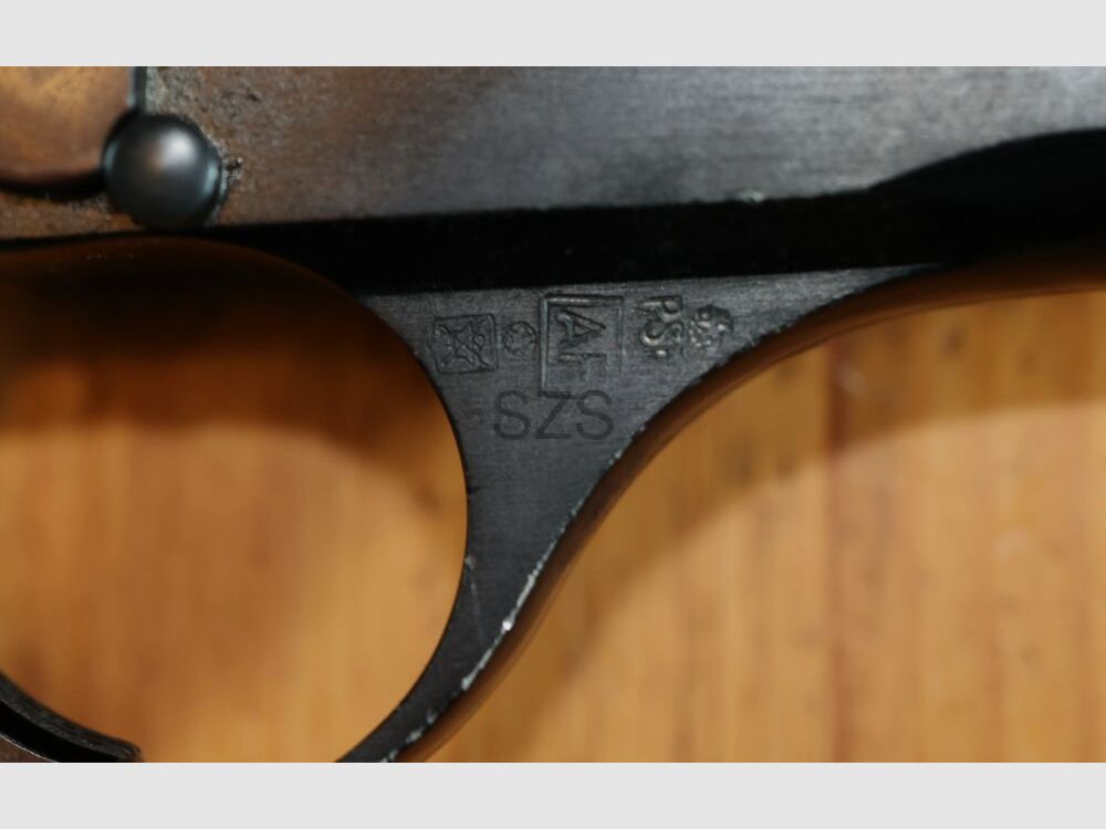 Beretta 84, zdjęcie 3 z 3