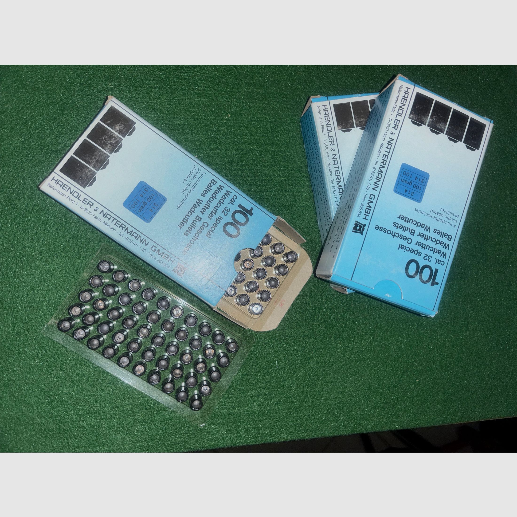 Cartridges in caliber 32, 314-100 gr. WC-special, plastic-coated