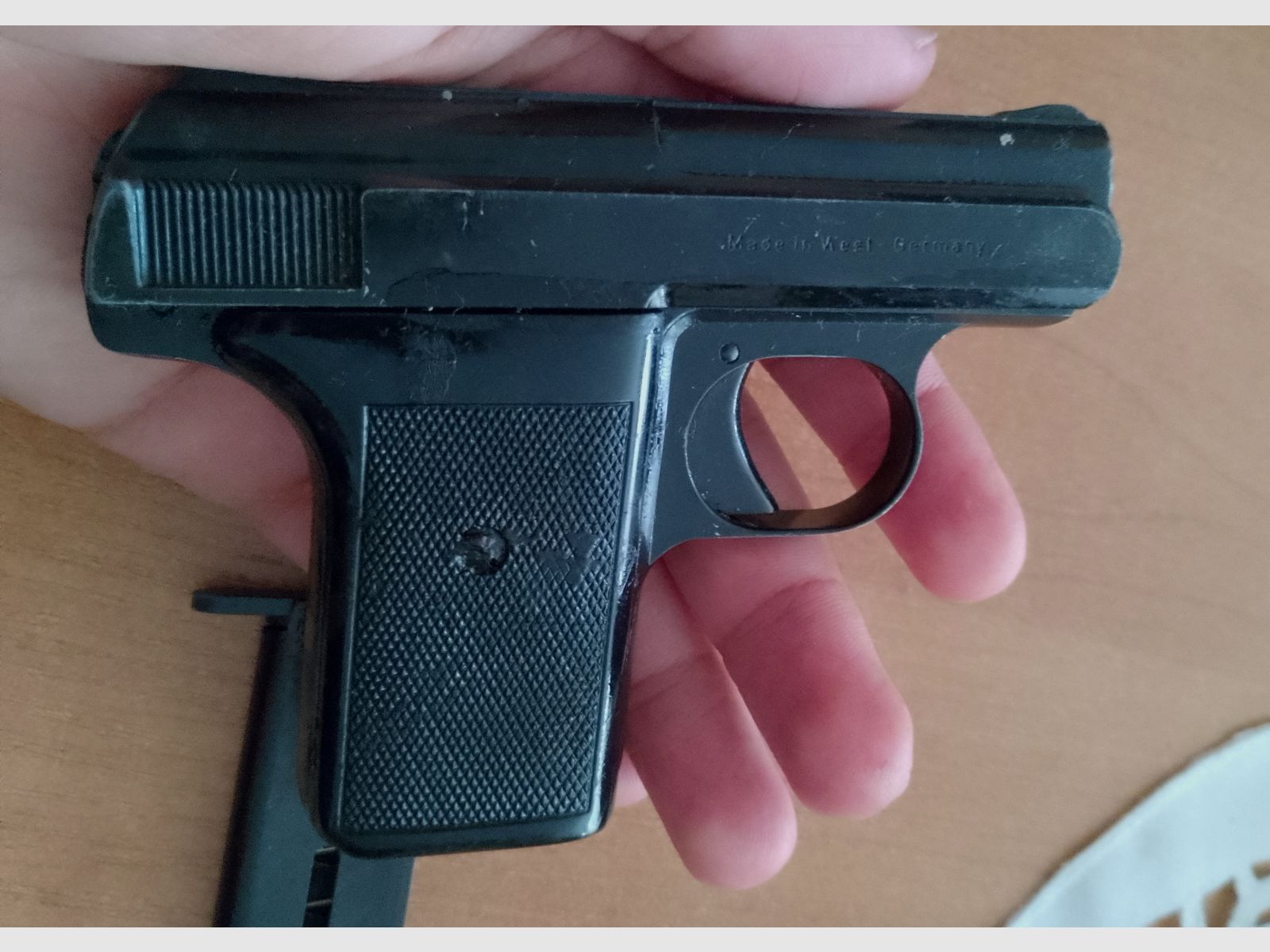 Stara pistolet gazowy P6 kal. 8 mm Knall/ PTB 48-69A