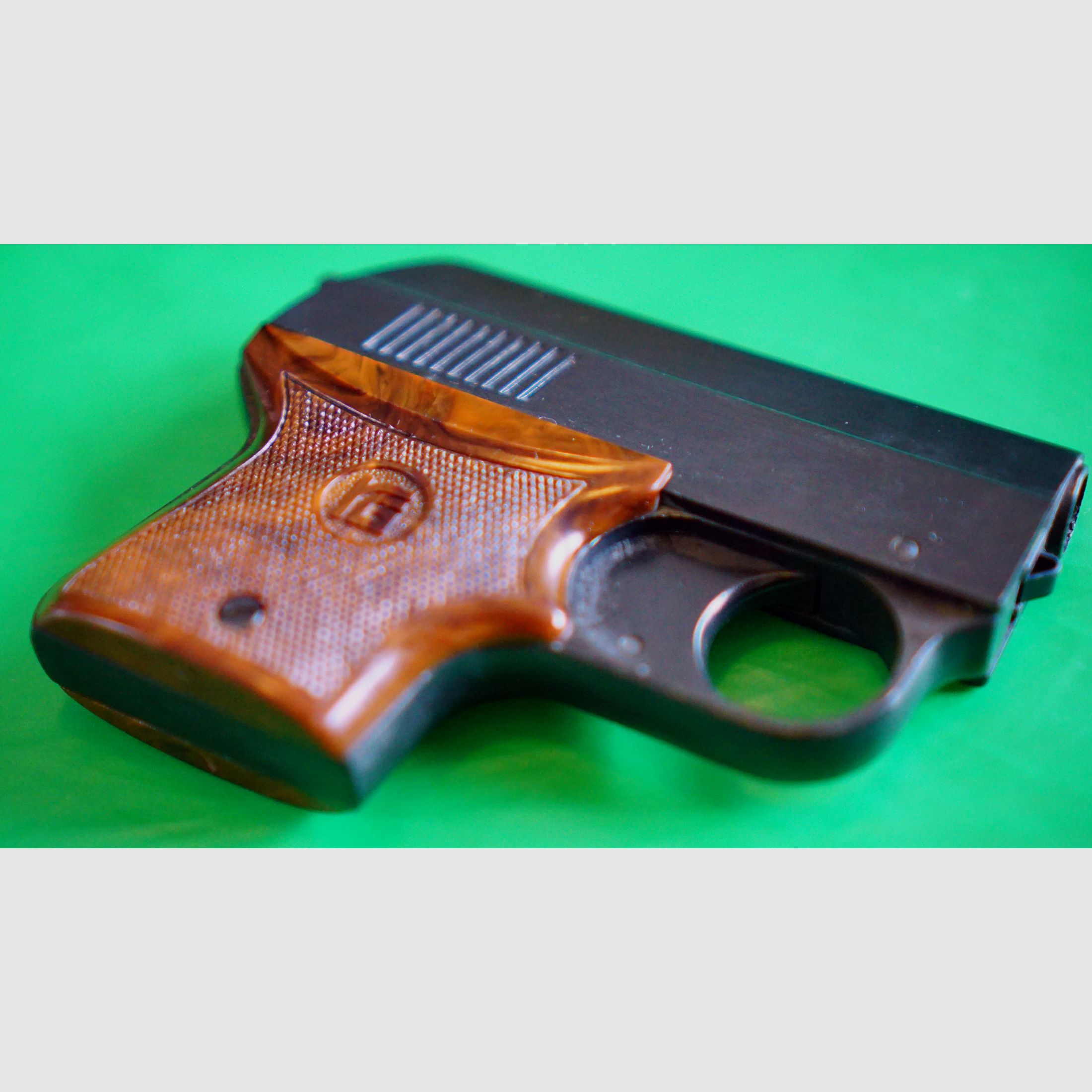 Pistolet d'alarme Röhm RG 3 calibre 6 mm Flobert (PTB 33)