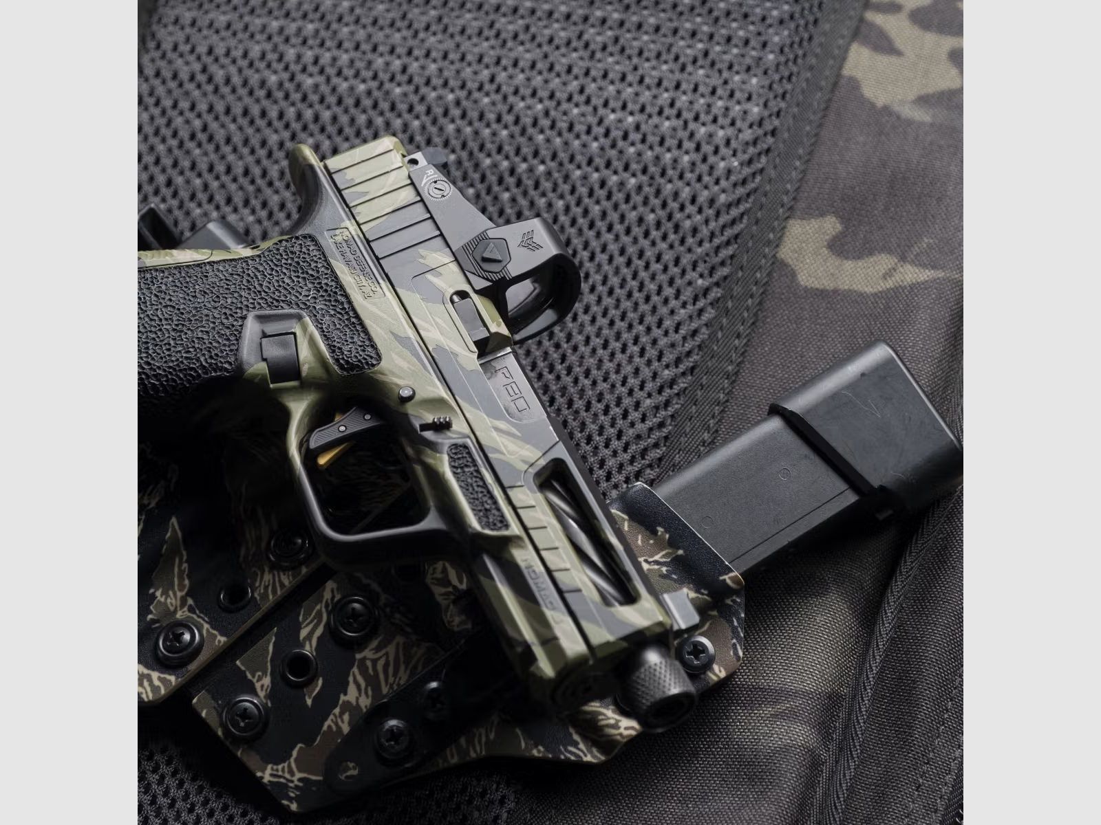 Swampfox Liberty II 1x24 RMR Reflexvisier - 4-in-1 Multi-Reticle, rot