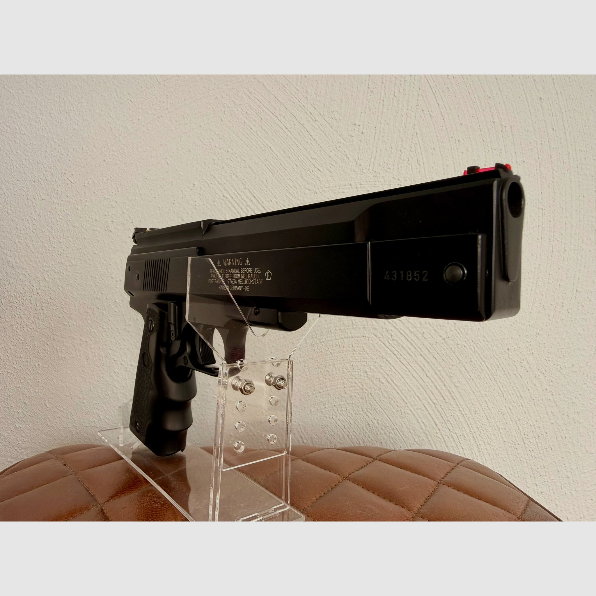 Luftpistole Weihrauch HW45 brüniert 4,5 mm Fiberoptik.