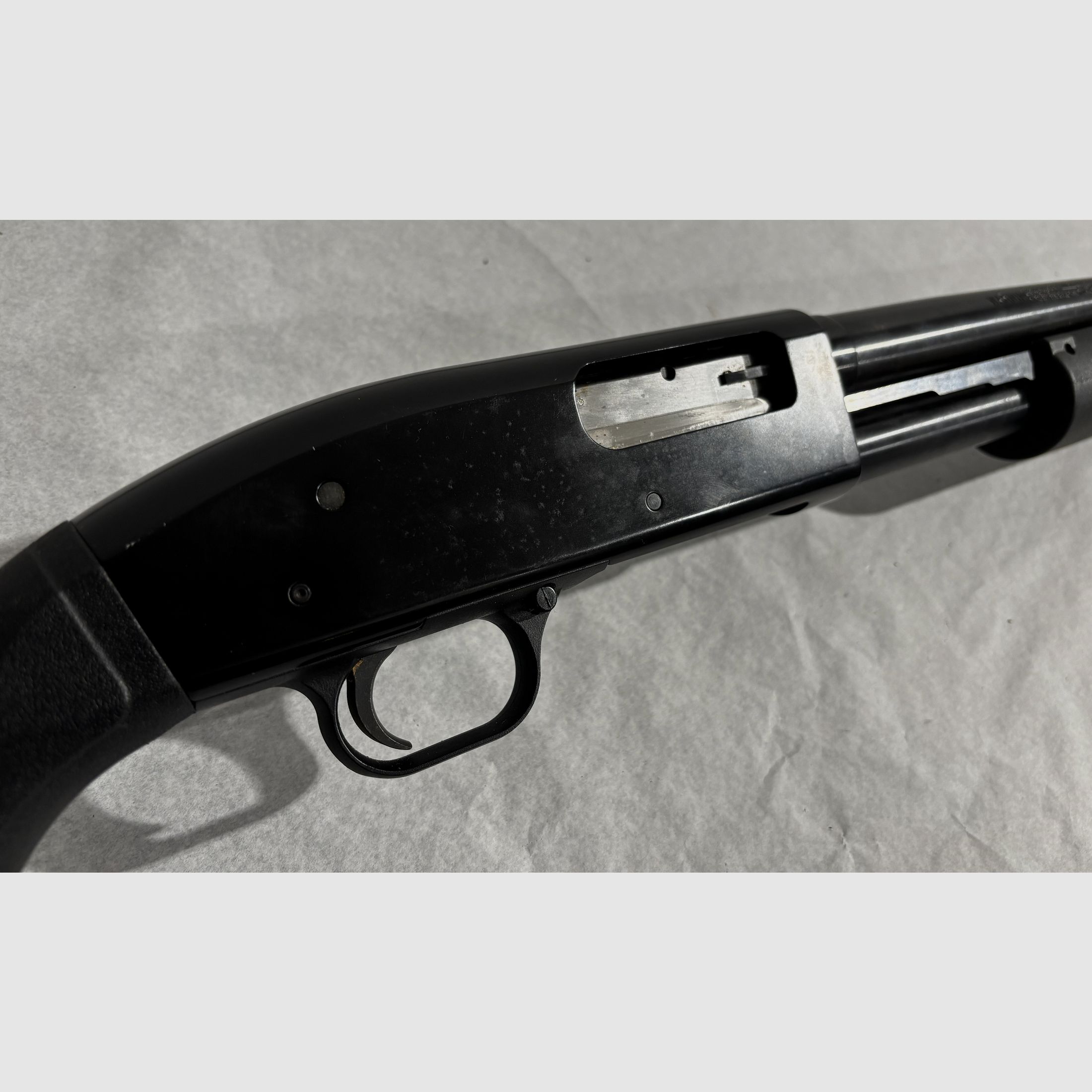 Strzelba powtarzalna Maverick Modell 88 z przednim chwyt 12/76