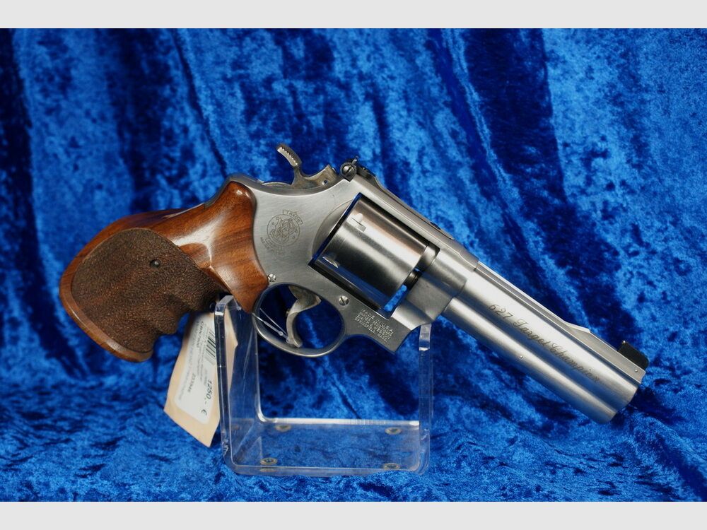 Smith & Wesson	 627/5'' Target Champion