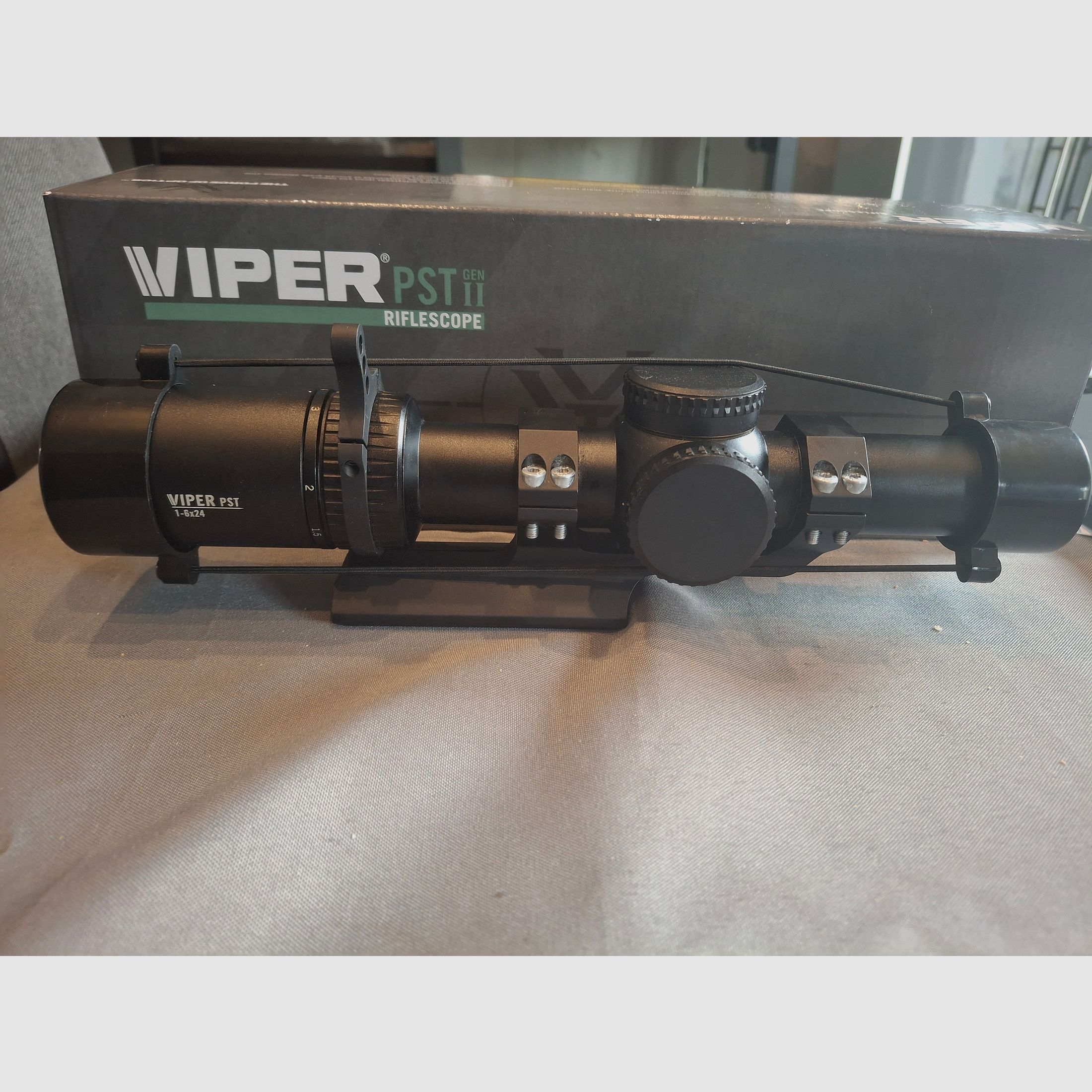 Vortex Viper PST Gen II 1-6x24 VMR-2 MRAD