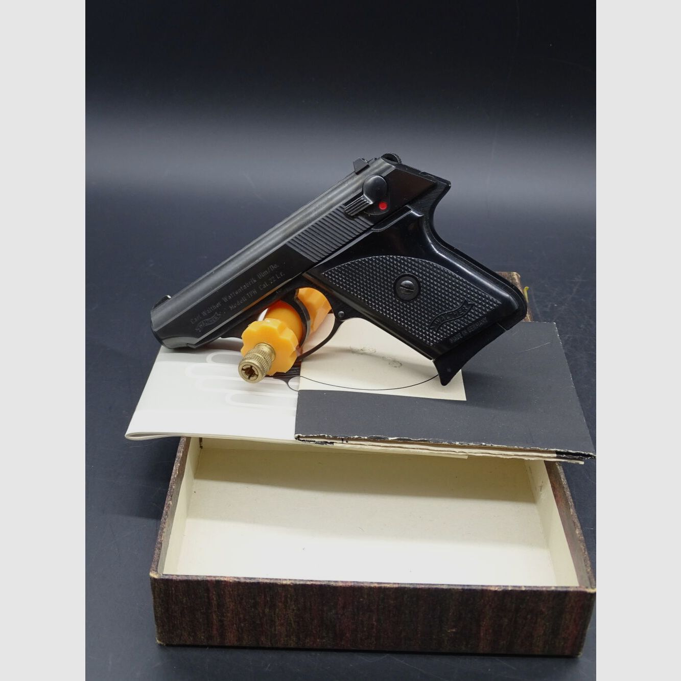 Walther TPH caliber .22lr BJ 1983 in OVP TPH, image 1 of 4
