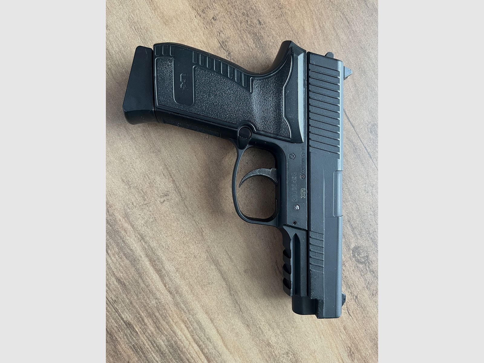Umarex HPP 4,5 mm staal BB blowback Co2-pistool