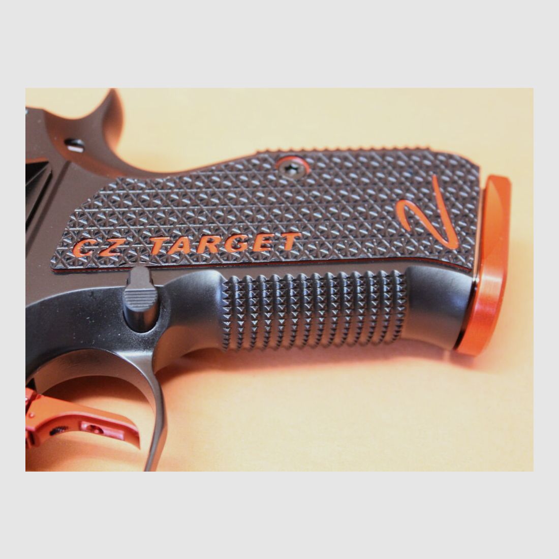 CZUB Ha.Pistole 9mmLuger CZUB CZ SHADOW2 TARGET 6" SA-Abzug/ 153mm Lauf/ 3 Magazine CZ 75 (9mmPara/9x19)