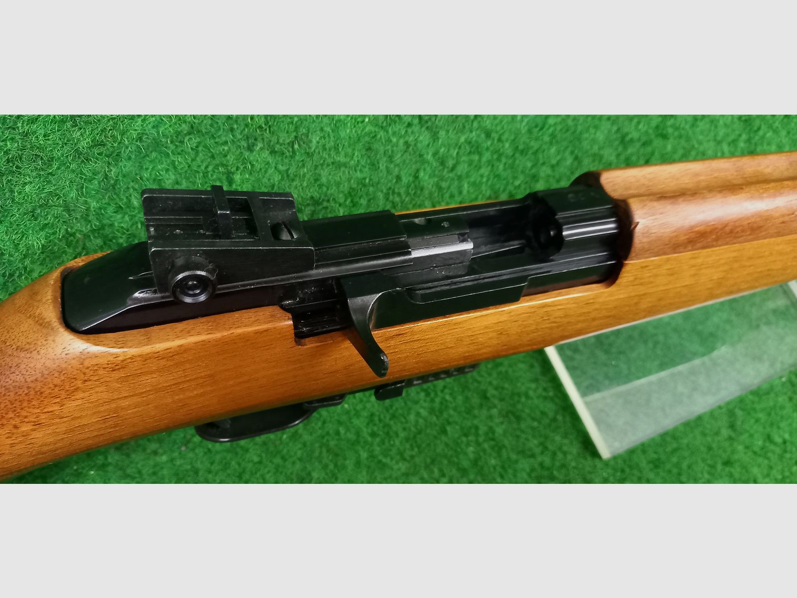 carabina semiautomática ERMA EGM1 de 1970 en calibre .22Lr