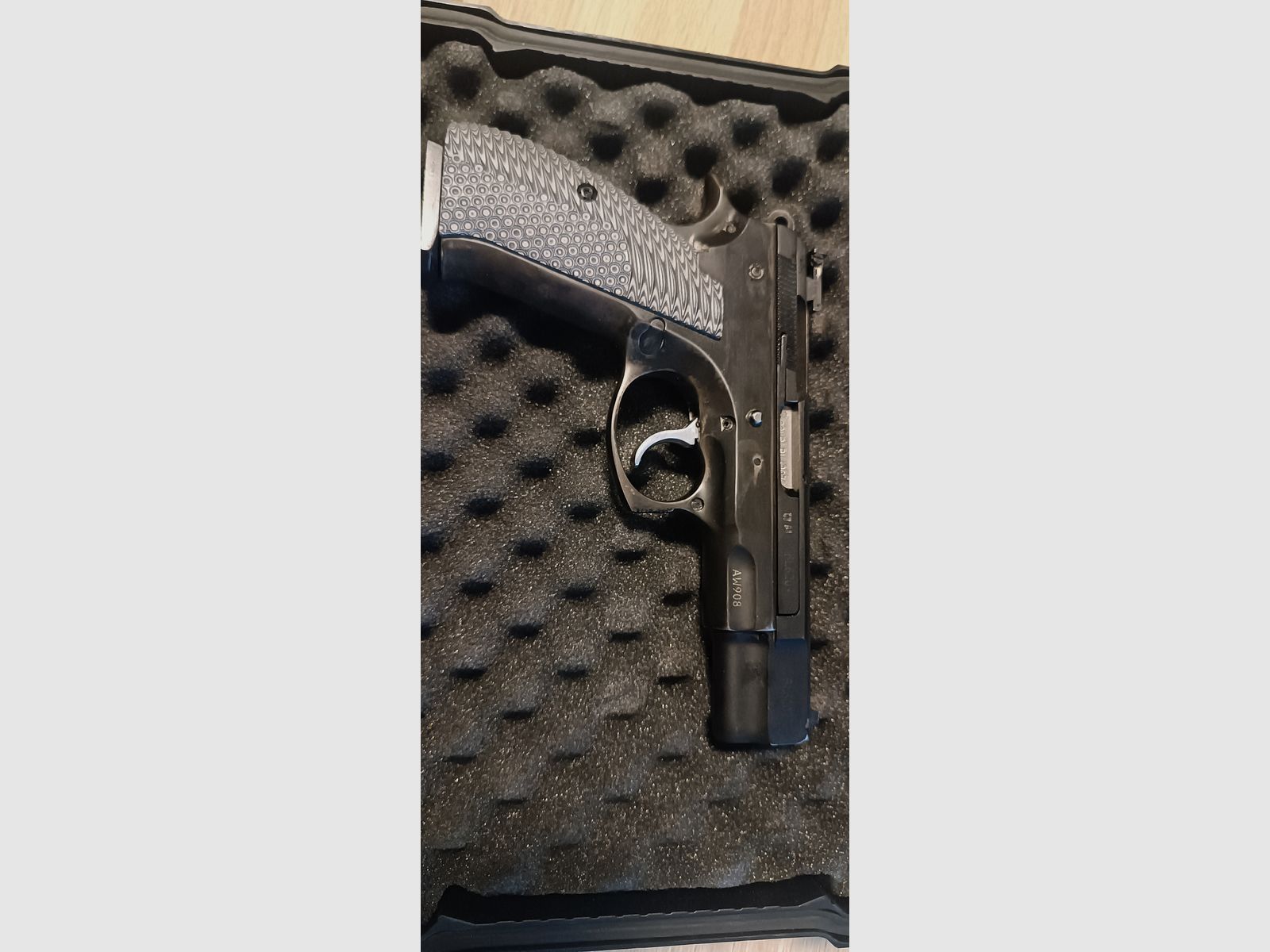 CZ 75B 9mm Luger mit Wechselsystem Kadet .22