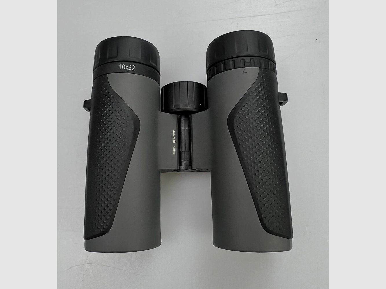 ZEISS Terra ED 10x32 grau