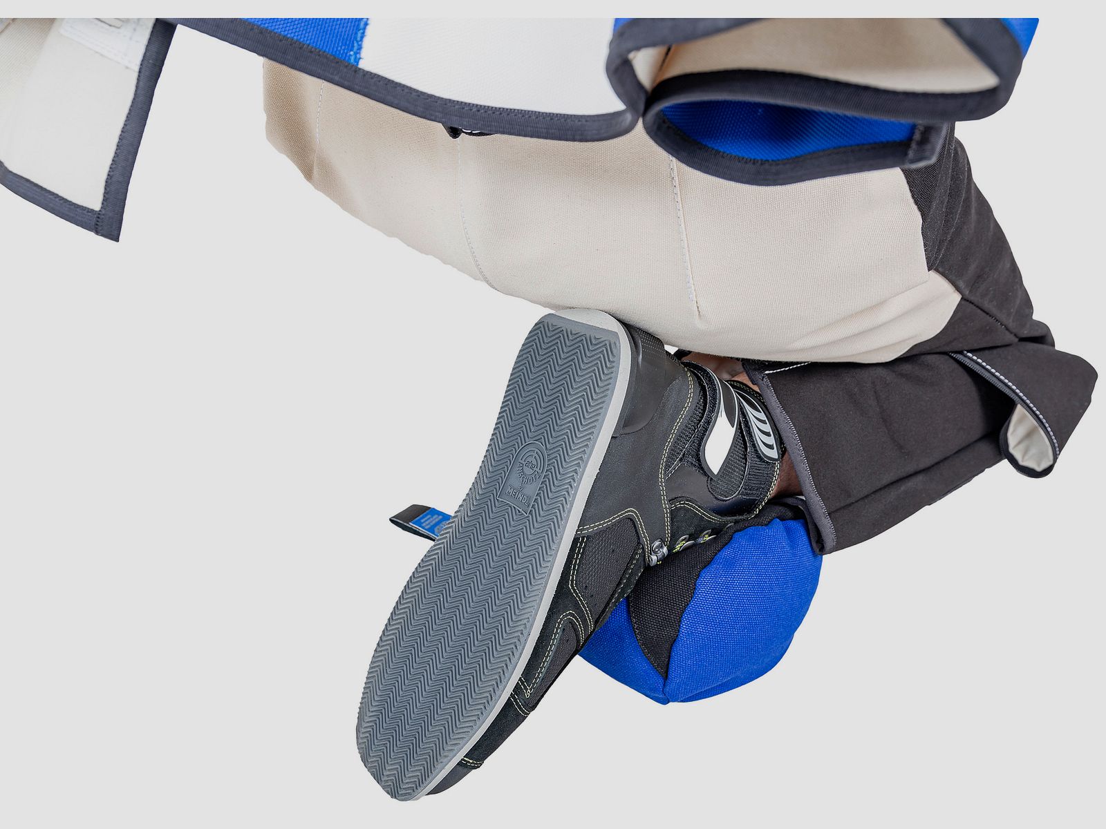 Shooting shoe "STRONG